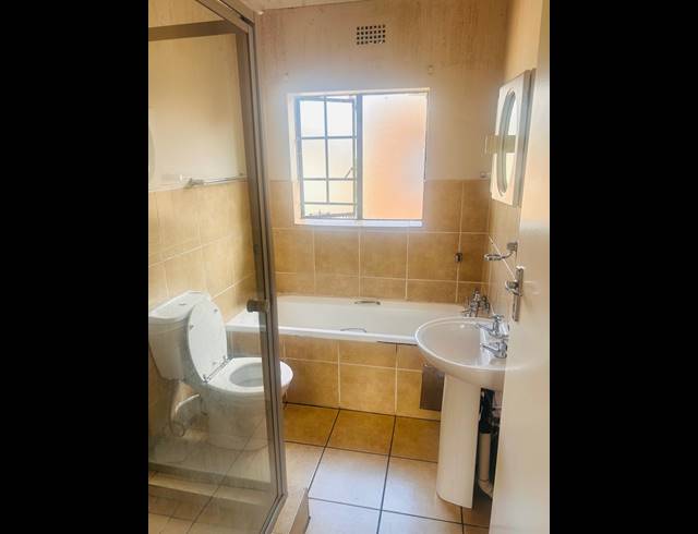 3 BEDROOM APARTMENT RENTED IN SONNEVELD